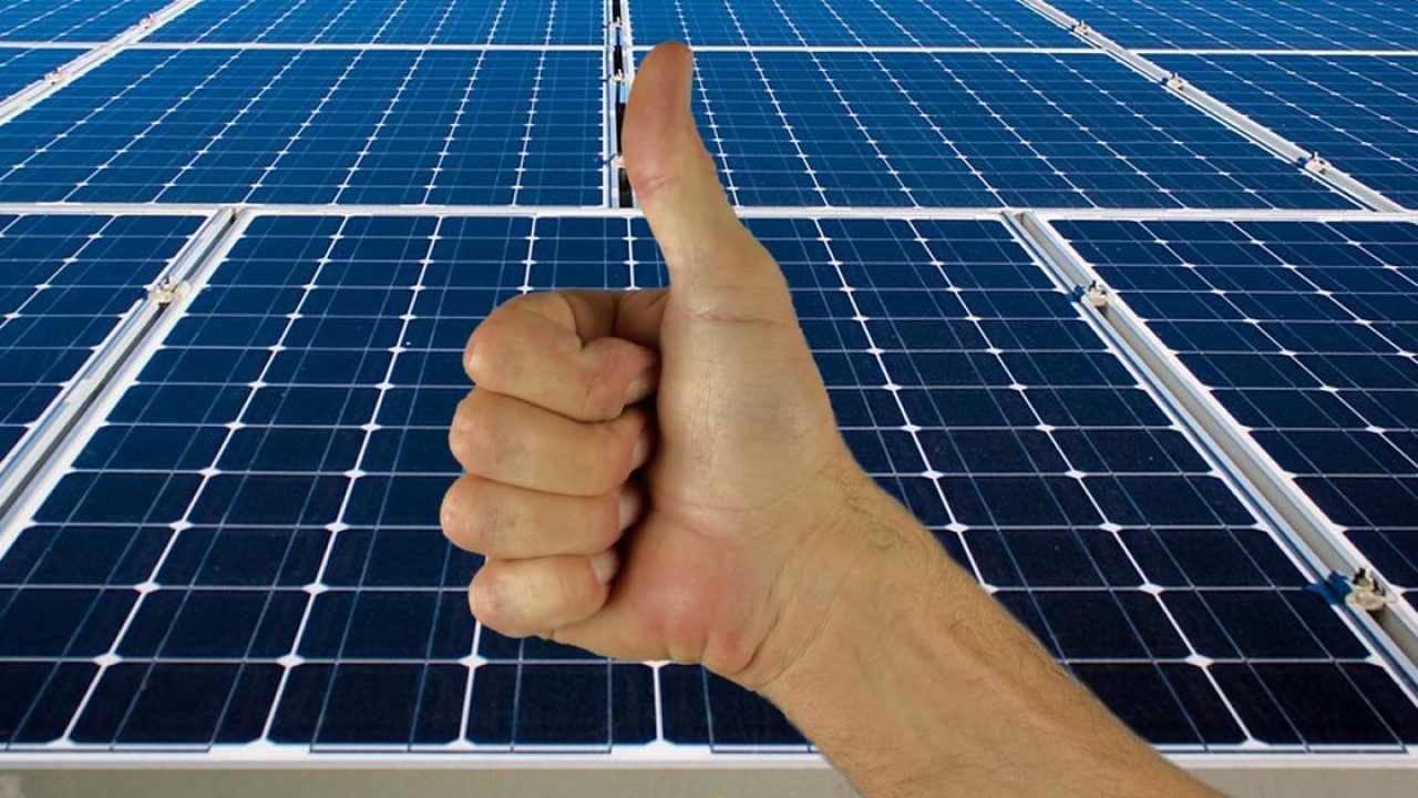 representing solar installation and repair service by SOLARCELL in Gold Coast